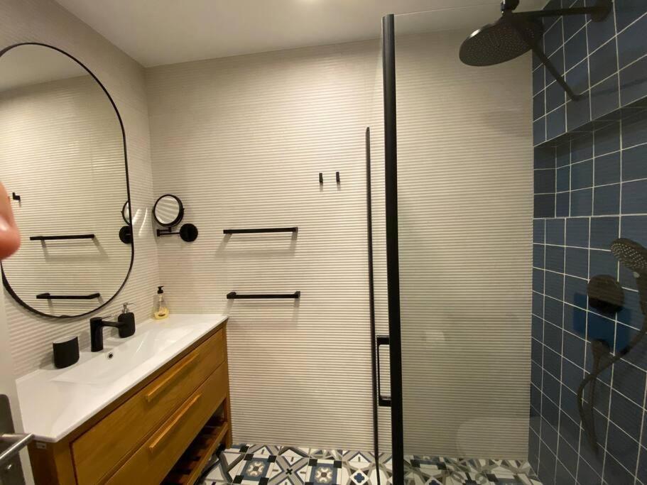 Stylish & Modern 1 Bedroom Suite On Frontline Of Playa Del Duque Costa Adeje  Eksteriør billede